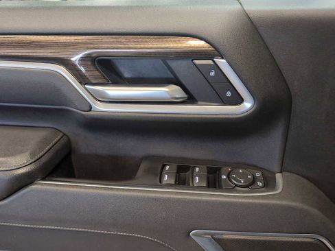 Used 2025 Chevrolet Silverado 2500 LT w/ Convenience Package image 23