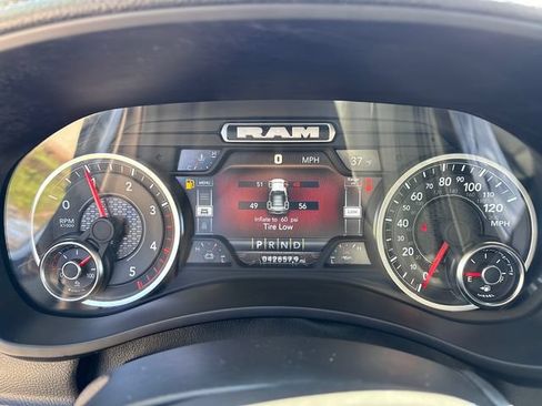 Used 2024 RAM 2500 Laramie AWD/4WD image 19