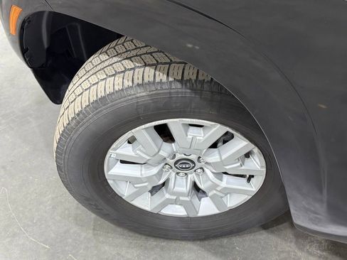 Used 2023 Nissan Frontier SV image 76