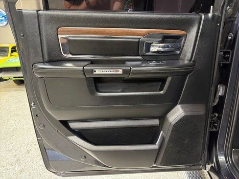 Used 2015 RAM 3500 Laramie w/ Convenience Group AWD/4WD image 28