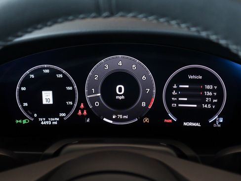 Used 2025 Porsche 911 Carrera RWD image 16
