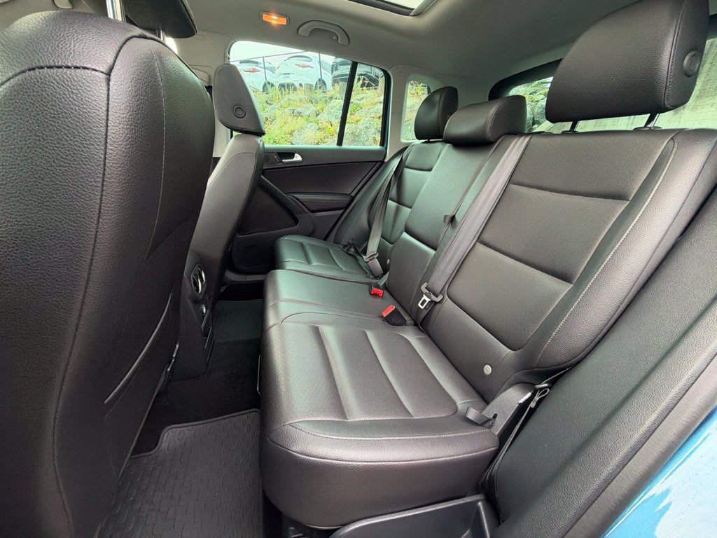 Used 2017 Volkswagen Tiguan Wolfsburg Edition AWD/4WD image 19