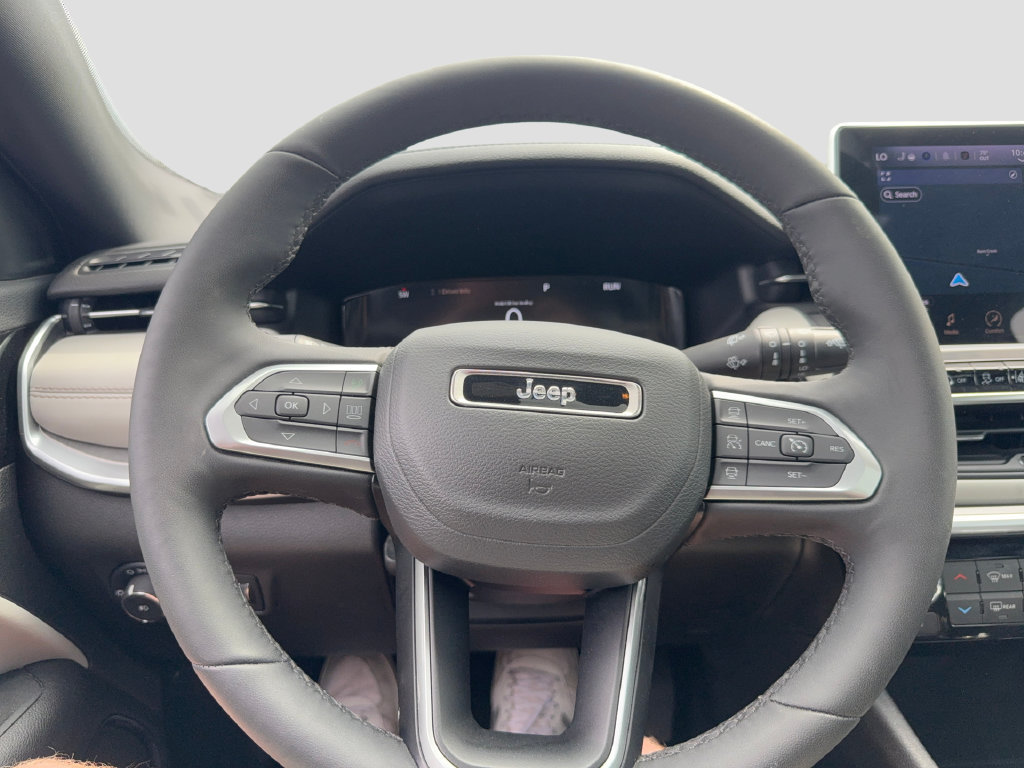 Used 2025 Jeep Compass Limited w/ Elite Group AWD/4WD image 17