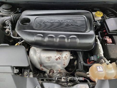 Used 2019 Jeep Cherokee Latitude Plus image 30