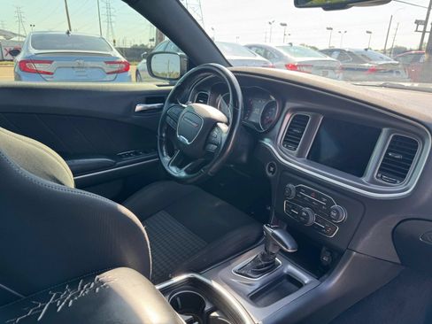 Used 2020 Dodge Charger R/T RWD image 24