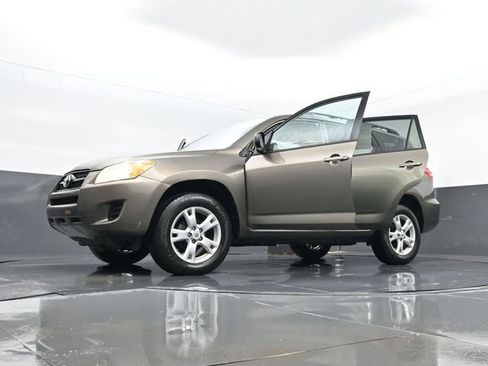 Used 2012 Toyota RAV4 4WD w/ Upgrade Value Pkg image 31