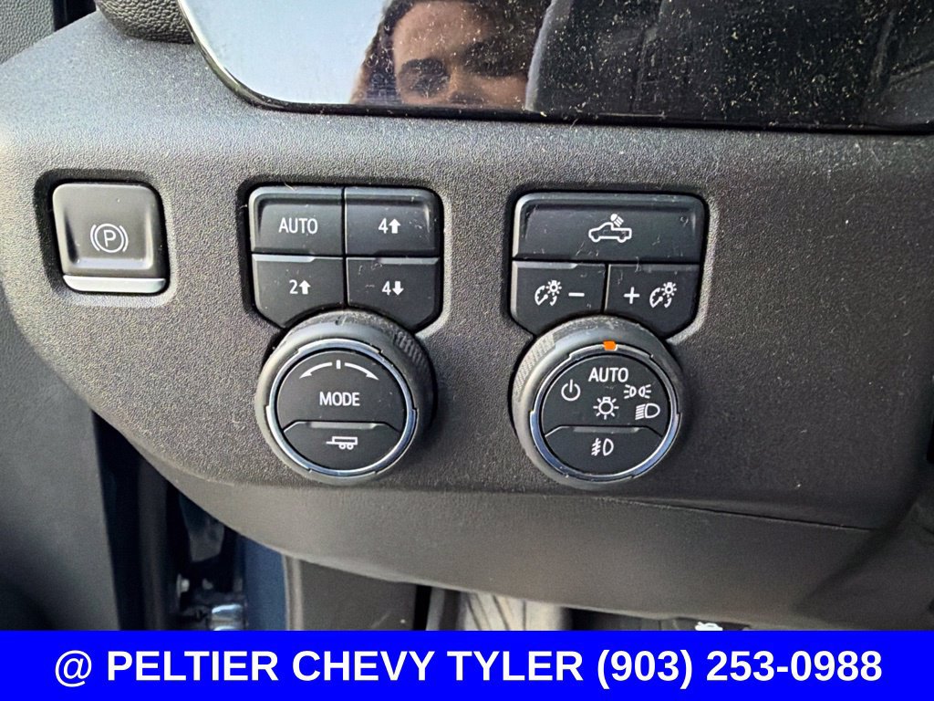 Used 2023 Chevrolet Silverado 1500 RST AWD/4WD image 17