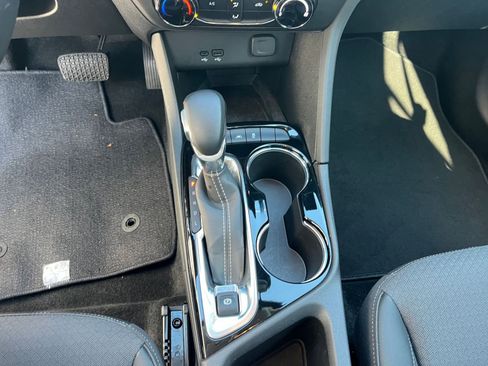 Used 2025 Buick Encore GX Preferred image 39