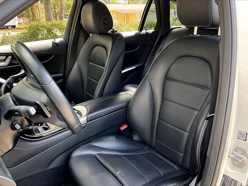 Used 2018 Mercedes-Benz GLC 300 image 18