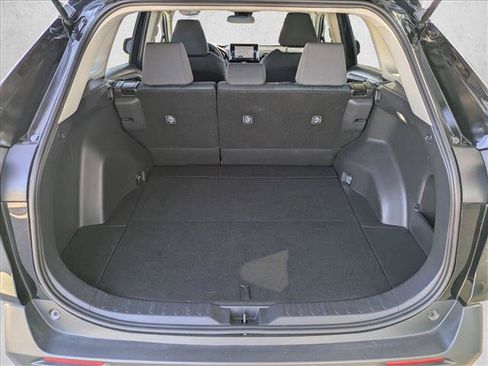 Used 2025 Toyota RAV4 XLE AWD/4WD image 6