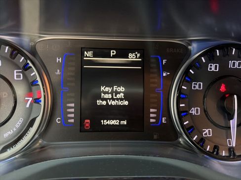 Used 2016 Chrysler 200 S FWD image 46