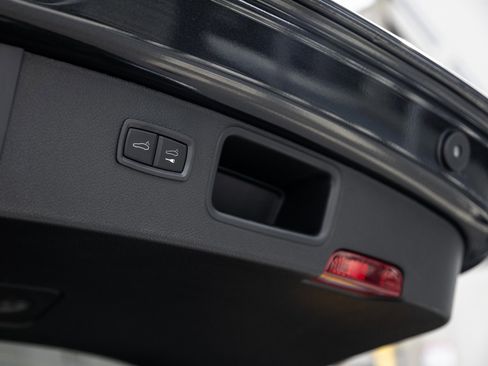 New 2026 Porsche Macan GTS image 31