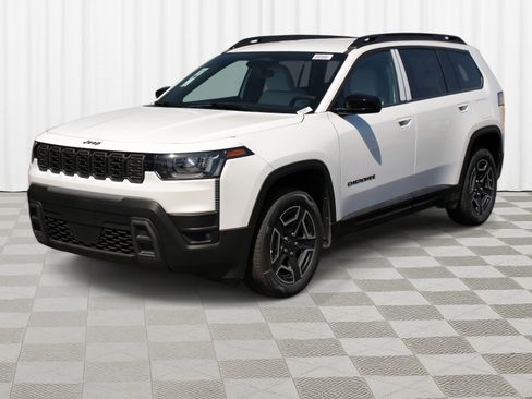 Used 2026 Jeep Cherokee Laredo AWD/4WD image 34