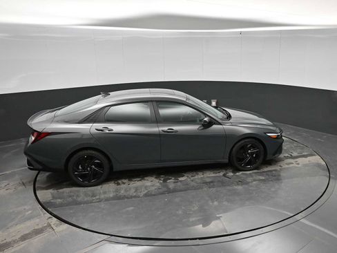 New 2026 Hyundai Elantra SEL Sport FWD image 31