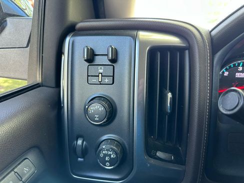 Used 2018 Chevrolet Silverado 1500 LTZ w/ Texas Edition AWD/4WD image 18