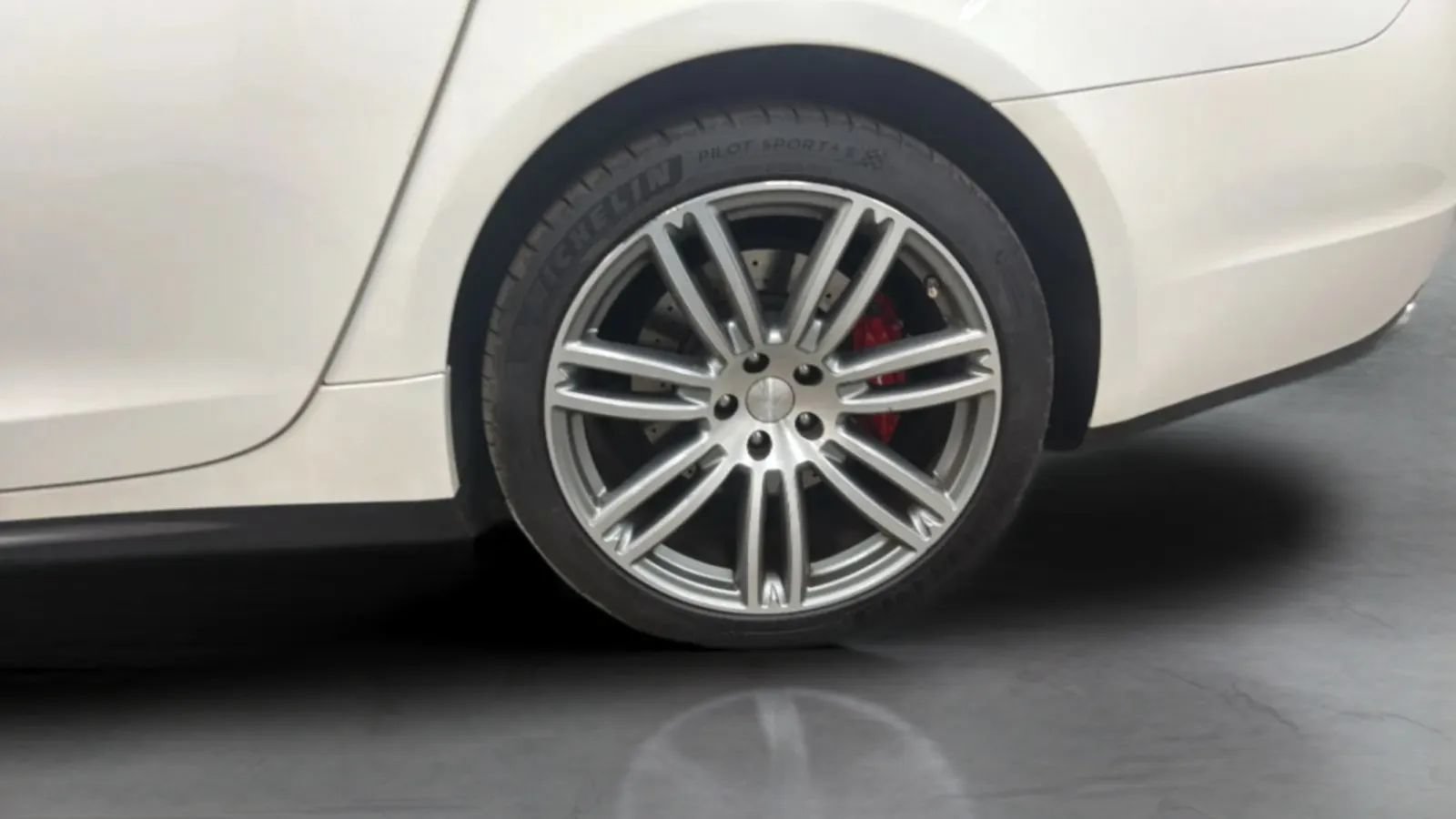 Used 2015 Maserati Quattroporte S Q4 AWD/4WD image 27