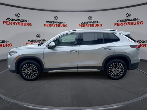 New 2025 Volkswagen Tiguan S w/ 18" Wheel Package image 5