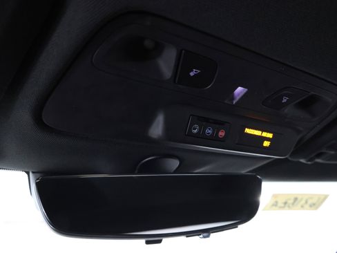 Used 2021 Chevrolet Camaro ZL1 RWD image 12