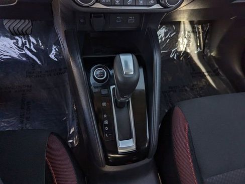 Used 2025 Nissan Versa SR image 17