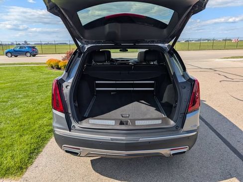 Used 2021 Cadillac XT5 Premium Luxury AWD/4WD image 8