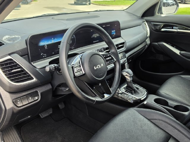 Certified 2024 Kia Seltos EX FWD image 13
