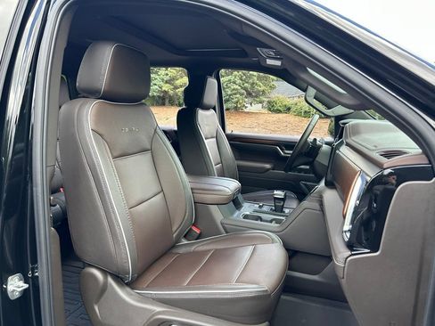 Used 2025 GMC Sierra 1500 Denali w/ Technology Package AWD/4WD image 52