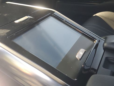 Used 2023 Lexus LX 600 4WD w/ Ultra Luxury Package image 17