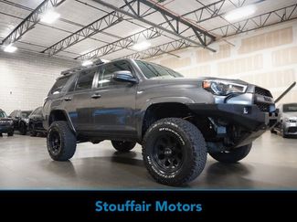 Used 2017 Toyota 4Runner SR5 AWD/4WD video 1