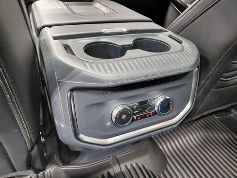 Certified 2025 Ford Expedition Max Platinum w/ Stealth Appearance Package image 40