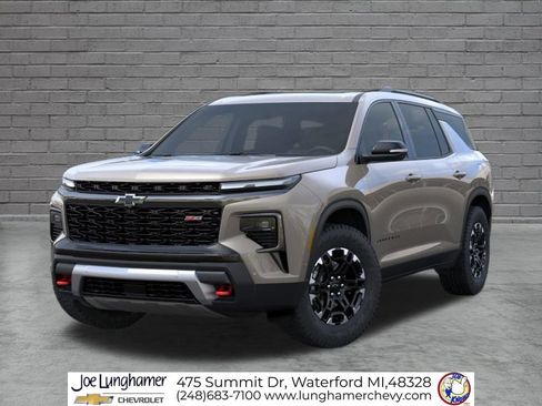 New 2027 Chevrolet Traverse Z71 w/ Enhanced Driving Package AWD/4WD image 9