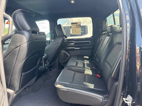 Used 2023 RAM 1500 Laramie AWD/4WD image 18