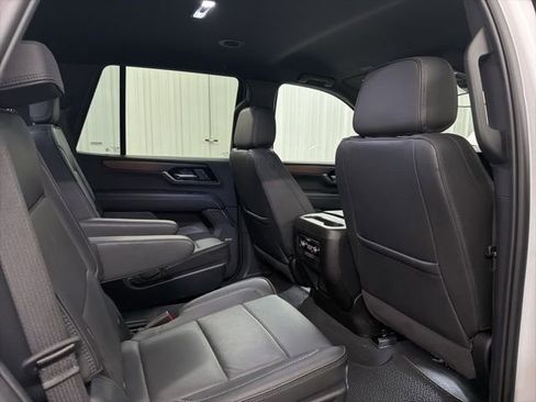 Used 2025 GMC Yukon Denali image 37