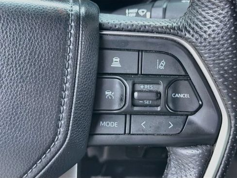Used 2025 Toyota Tundra Limited AWD/4WD image 22