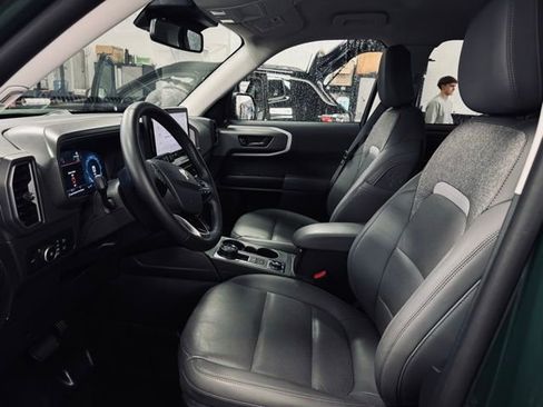 Used 2025 Ford Bronco Sport Badlands image 16