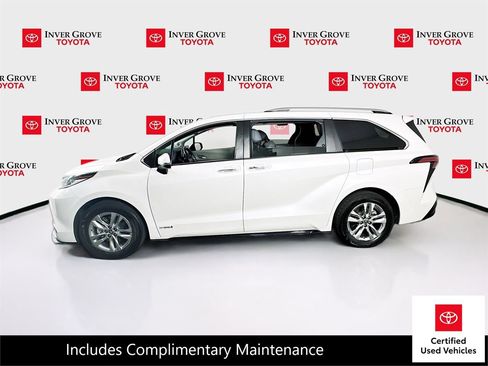 Certified 2021 Toyota Sienna Limited FWD image 8