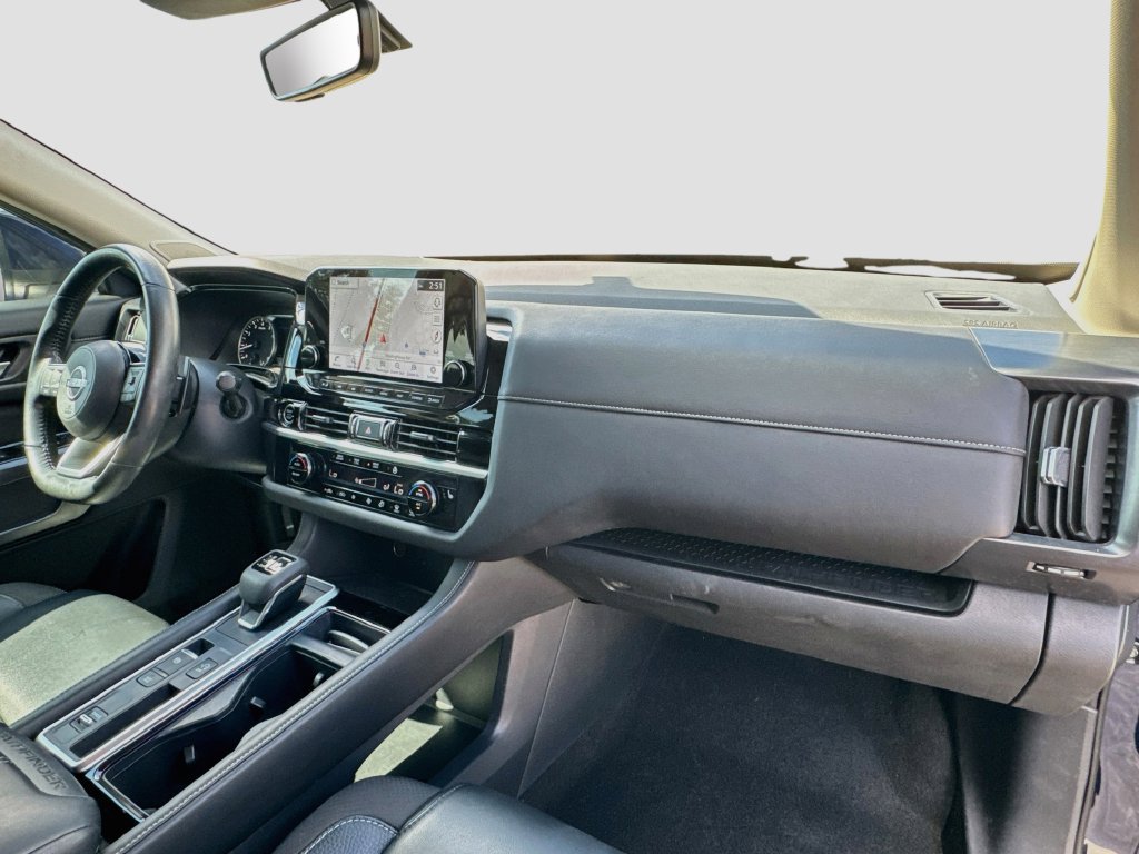 Used 2024 Nissan Pathfinder SL w/ SL Premium Package FWD image 38
