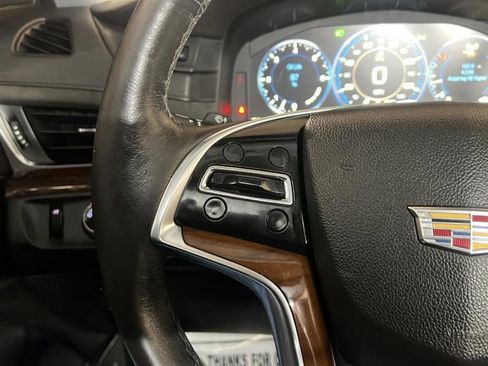 Used 2015 Cadillac Escalade Premium image 27