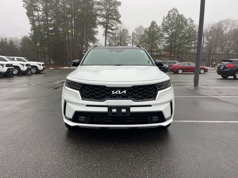 Used 2023 Kia Sorento SX image 3