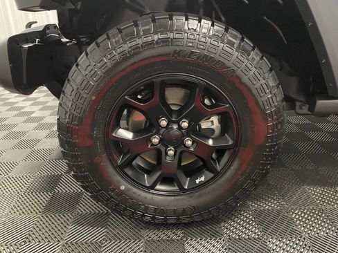 Used 2022 Jeep Wrangler Sport AWD/4WD image 13