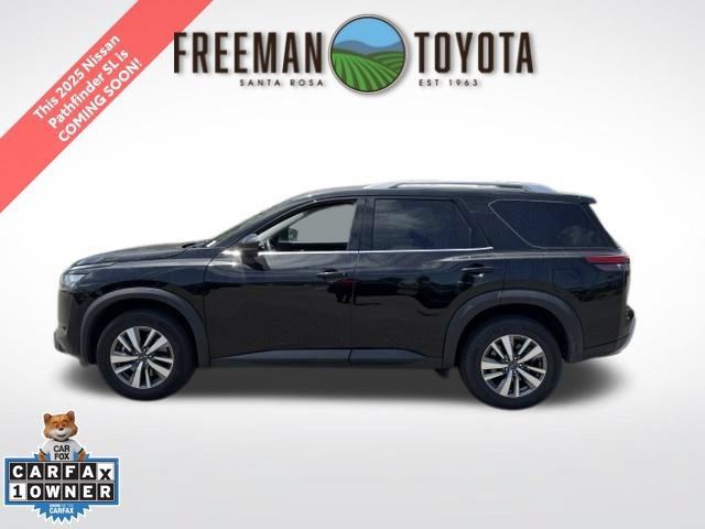Used 2025 Nissan Pathfinder SL FWD image 1