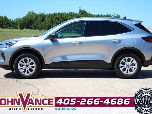 Used 2024 Ford Escape Active AWD/4WD image 5