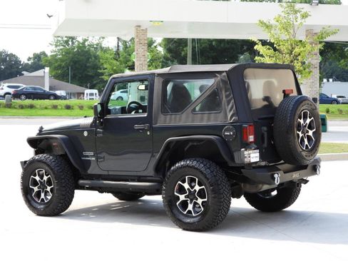 Used 2017 Jeep Wrangler Sport S AWD/4WD image 26