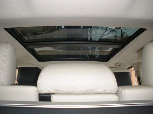 Used 2020 Land Rover Range Rover Sport HSE image 27