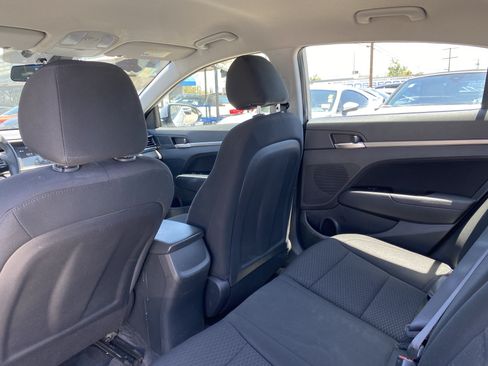 Used 2020 Hyundai Elantra SEL w/ Cargo Package (C1) FWD image 18