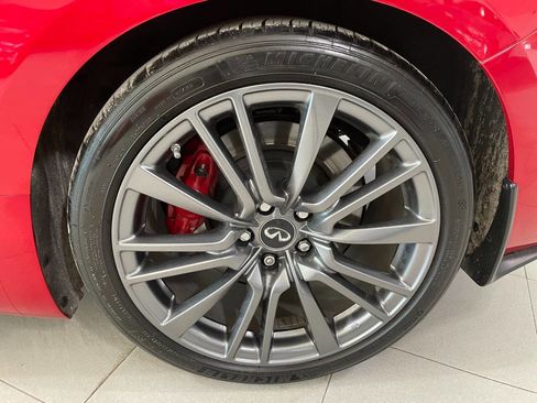 Used 2017 INFINITI Q60 Red Sport 400 image 11