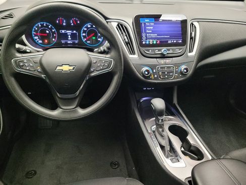 Used 2025 Chevrolet Malibu LT FWD image 22