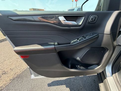 Used 2024 Ford Escape ST-Line Select w/ Tech Pack #2 AWD/4WD image 15