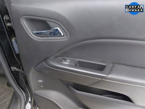 Used 2018 GMC Canyon Denali image 21