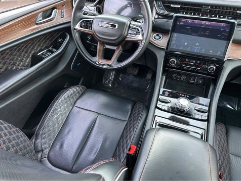 Used 2022 Jeep Grand Cherokee Summit w/ Advanced Protech Group IV image 19