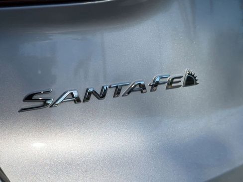 Used 2020 Hyundai Santa Fe SE image 13